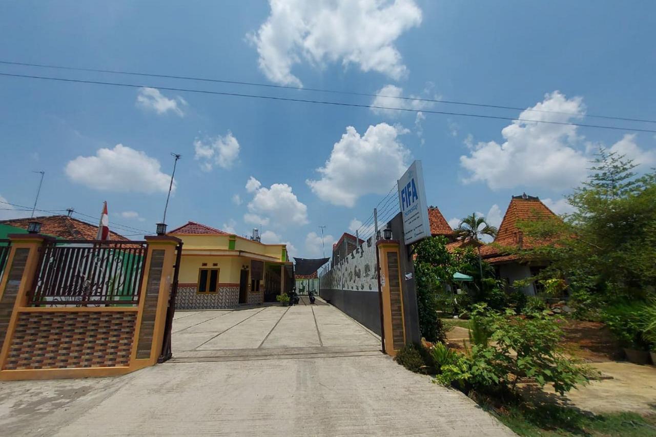 Homestay Fifa Syariah Pati Near Rsud Raa Soewondo Kültér fotó